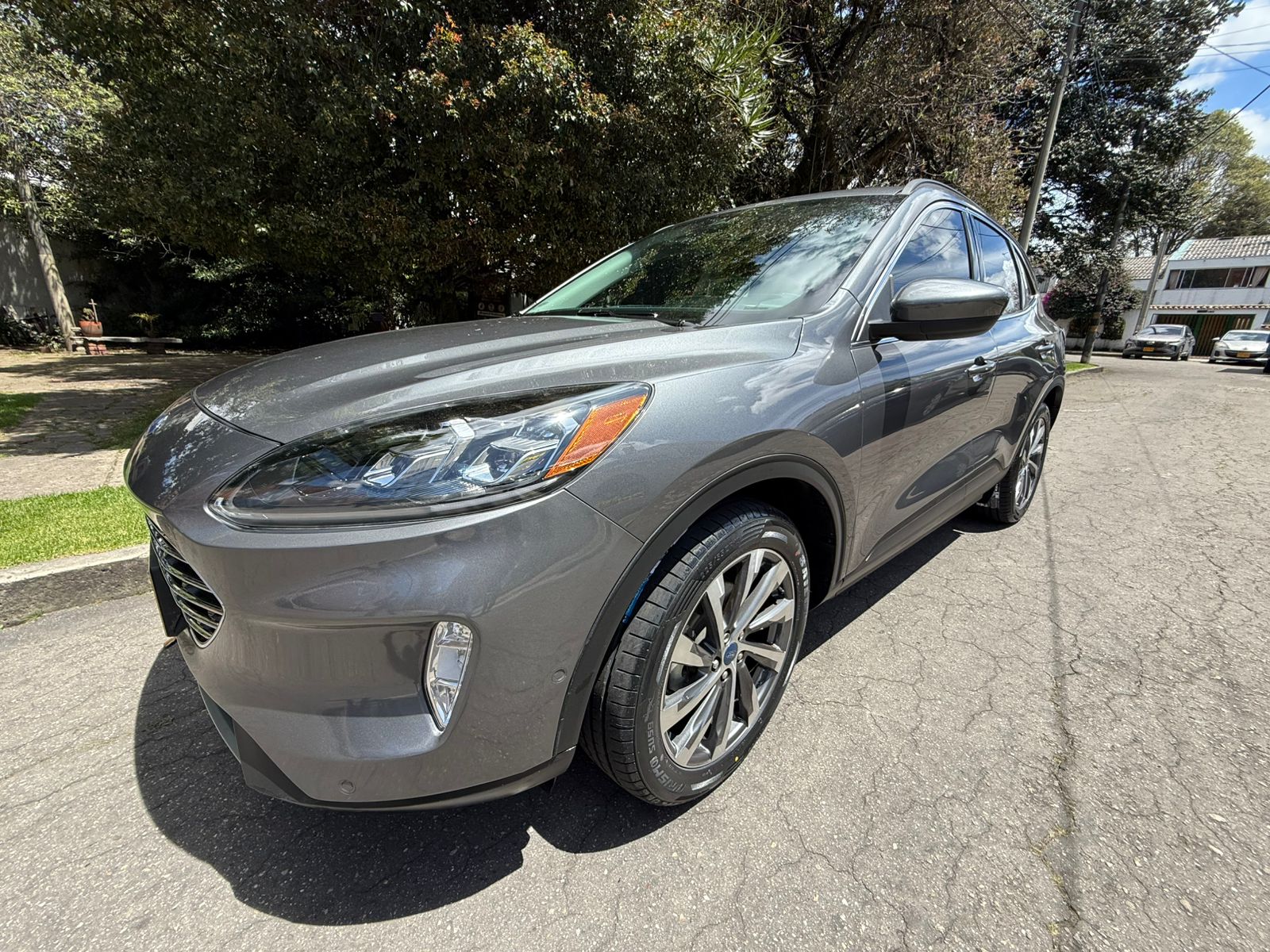 Ford-Escape-Hibrida-Titanium-4x4-2.022-41.628-Km