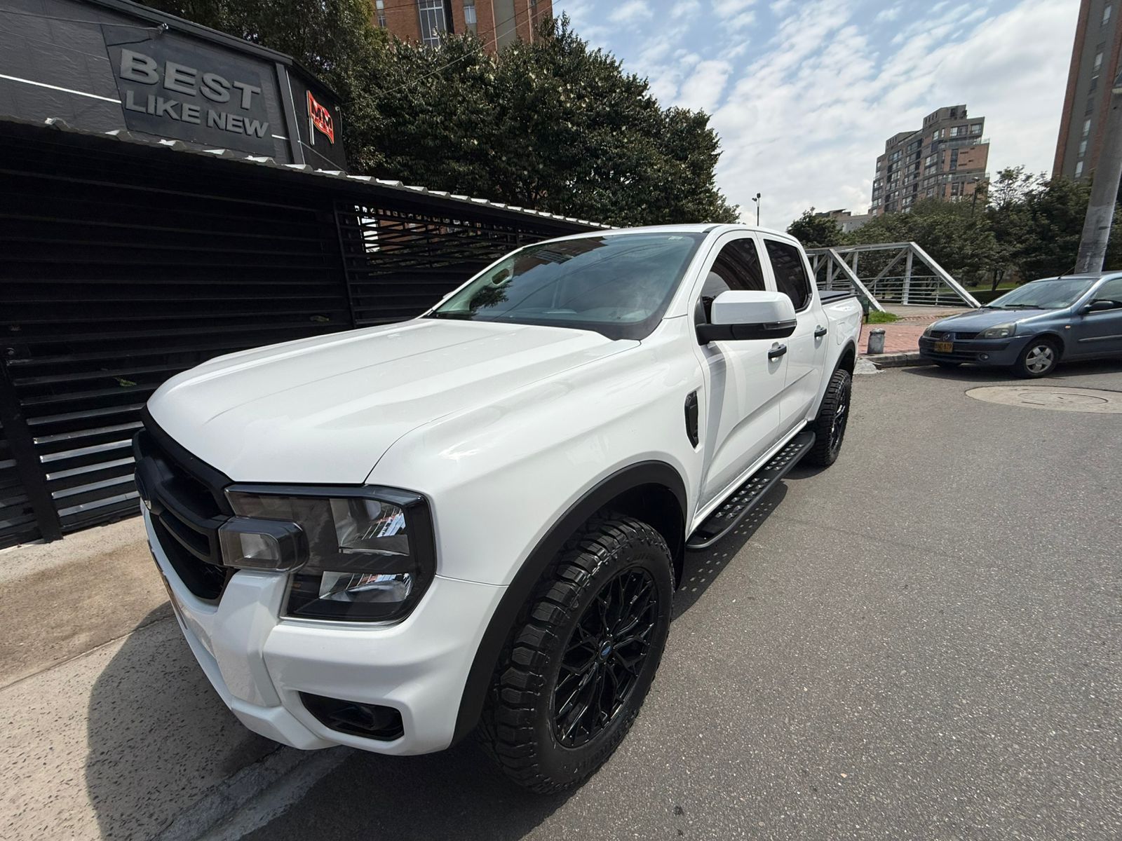 Camioneta Ford Nueva Ranger XL 4x4 2024 blanca usada en Bogotá